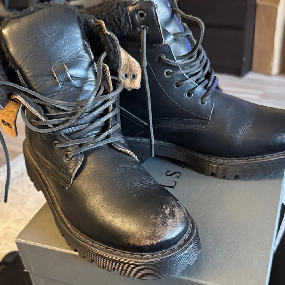 All Saints Shearling Lined Black Lace-Up Leather Combat Boots Winter Size 9 (42) - Picture 3 of 6